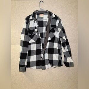 Wrangler Authentics Fleece Black & White Checkered Flannel Button Up,Size L